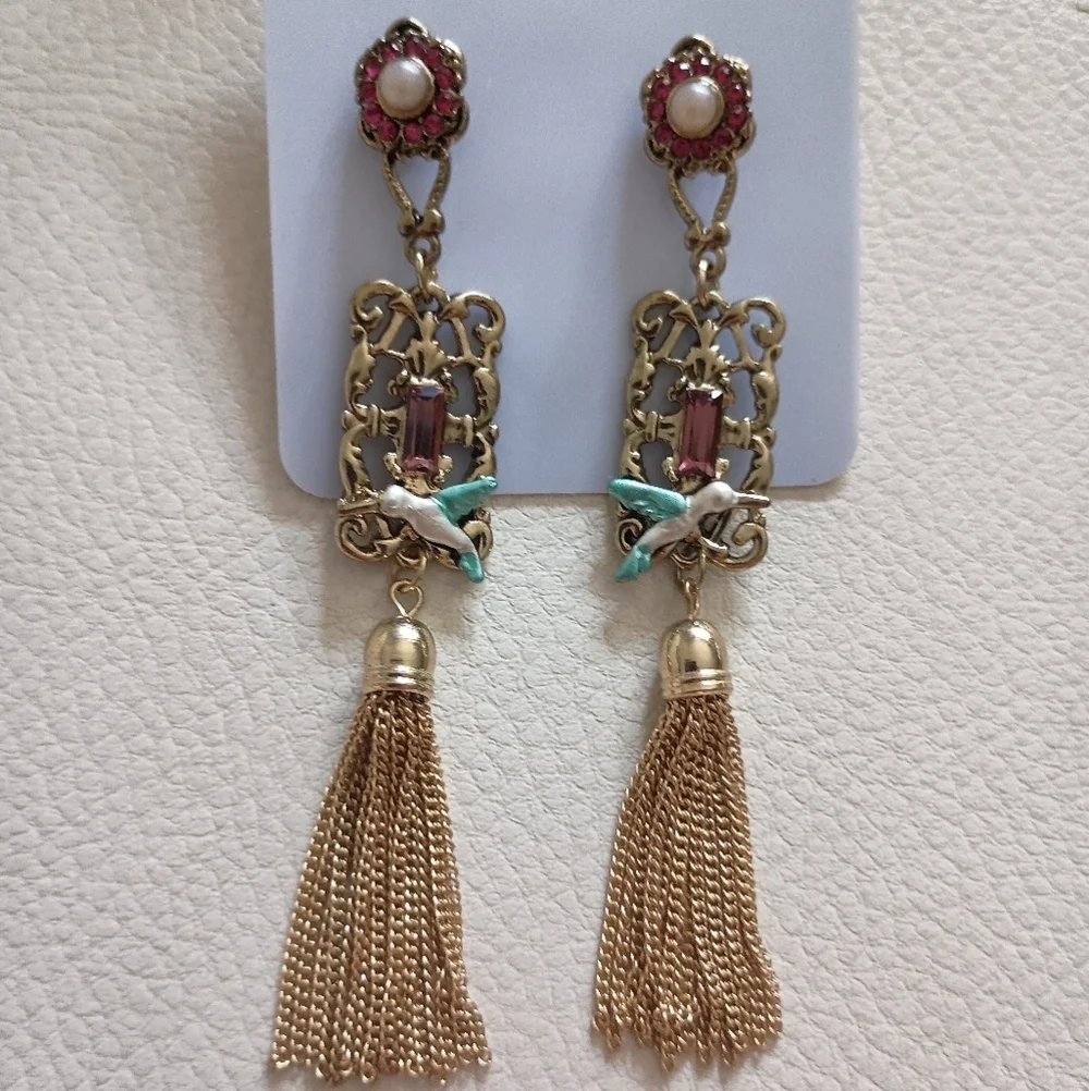 Beautiful Earing With Birds